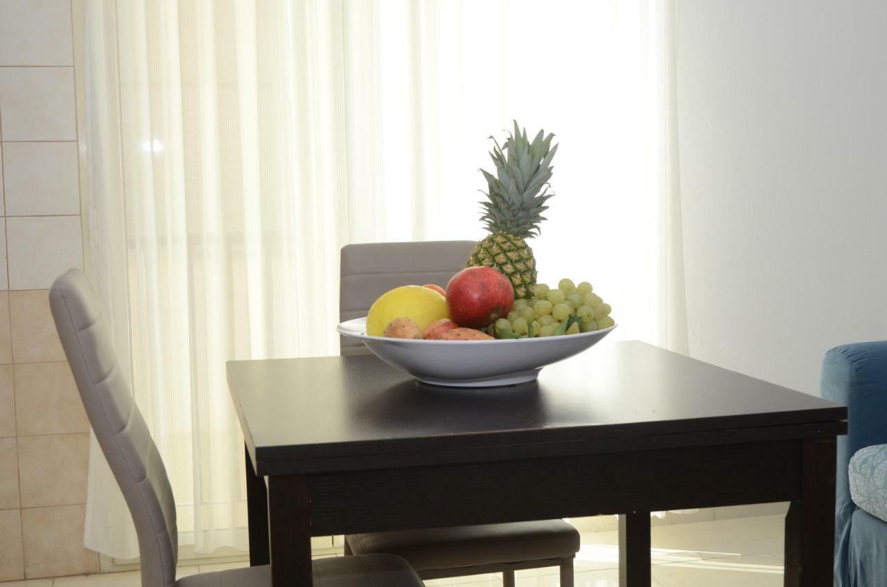 Residence Edera Rimini Bagian luar foto